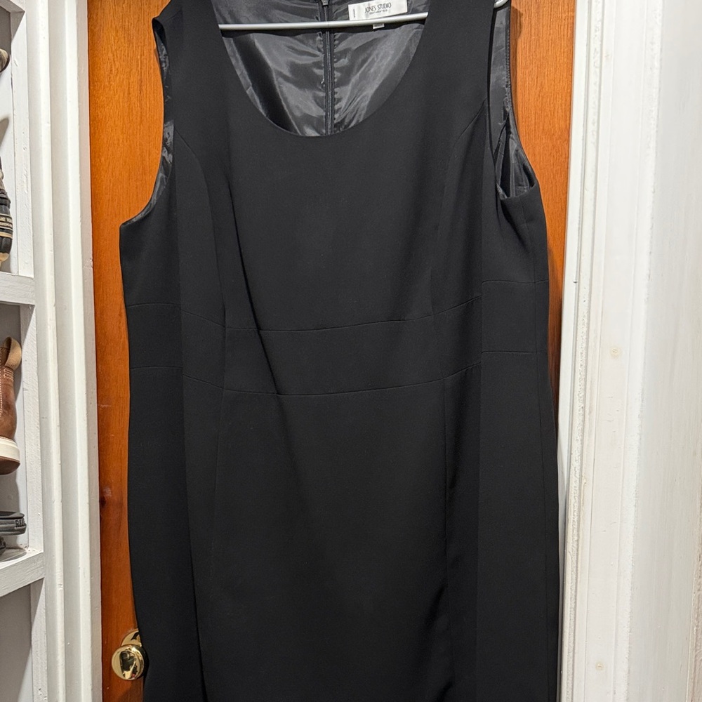 Jones Studio Classic Black Midi Dress